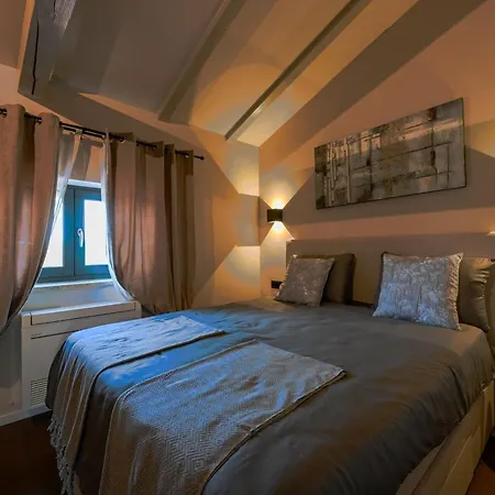 Radiant And Secluded With Pool - Three Bedroom With Pool *