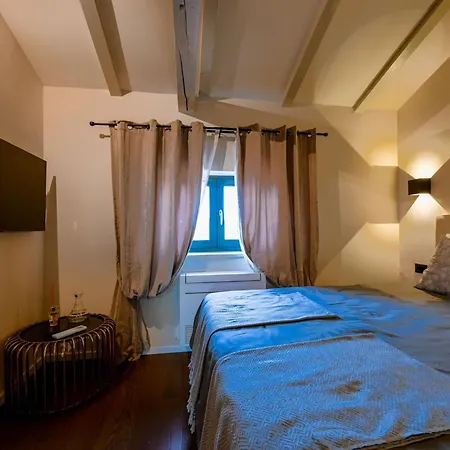 Radiant And Secluded With Pool - Three Bedroom With Pool Vila